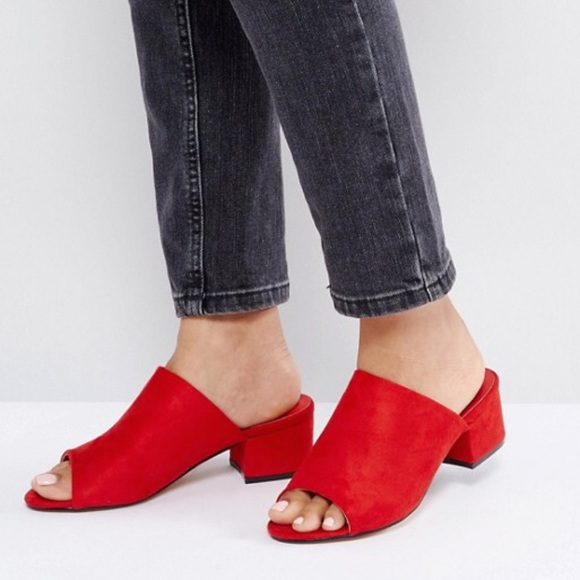 red mule sandals